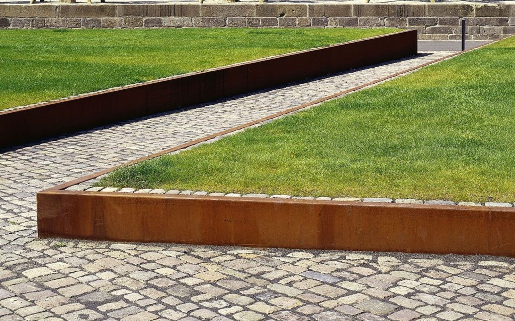 Bordure en acier corten pour aménagement paysager